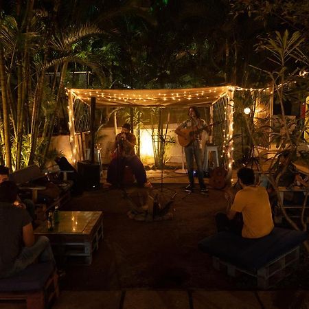 El Barrio Hostel Anjuna Esterno foto