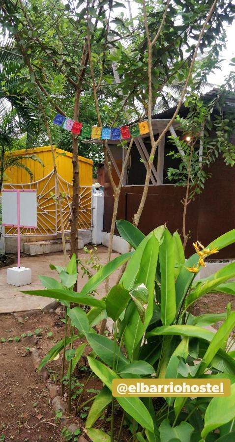El Barrio Hostel Anjuna Esterno foto