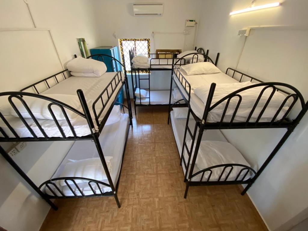 El Barrio Hostel Anjuna Esterno foto