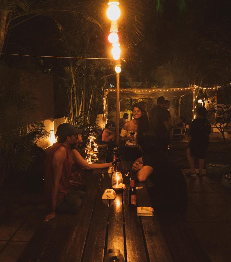 El Barrio Hostel Anjuna Esterno foto