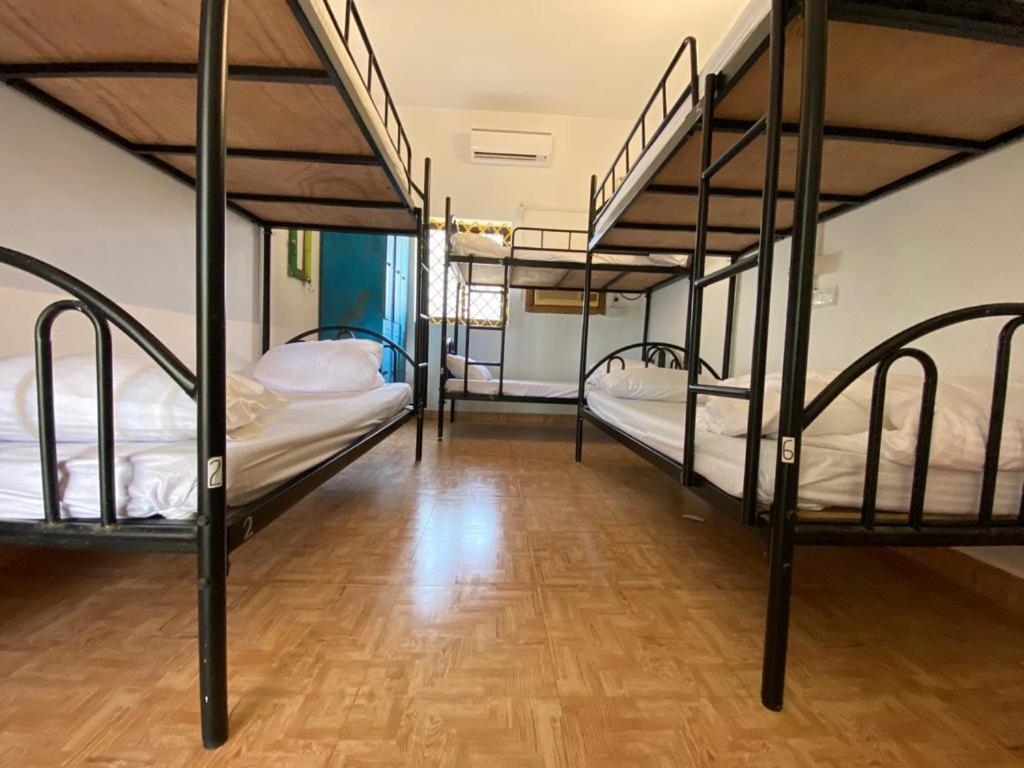 El Barrio Hostel Anjuna Esterno foto