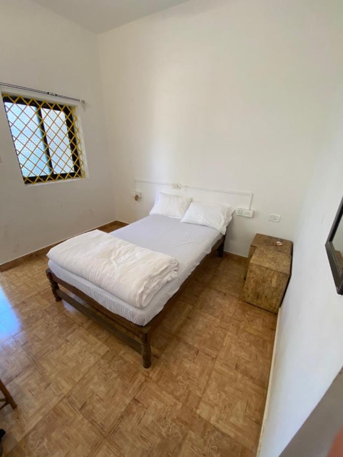El Barrio Hostel Anjuna Esterno foto