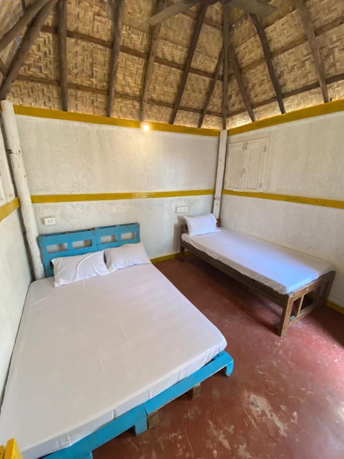 El Barrio Hostel Anjuna Esterno foto