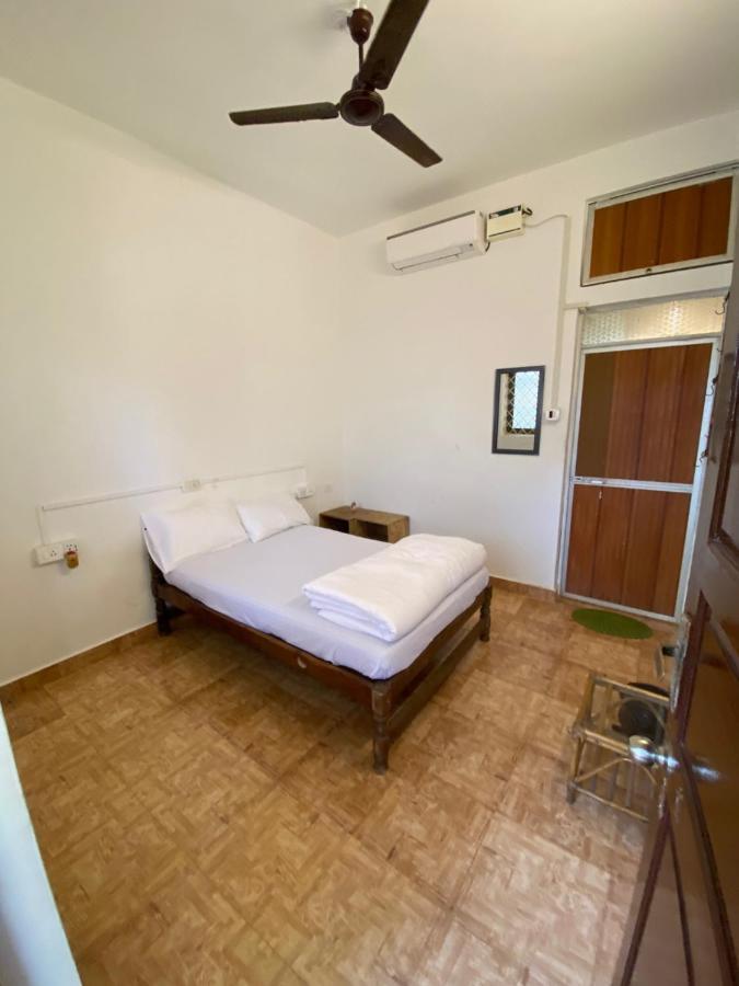 El Barrio Hostel Anjuna Esterno foto